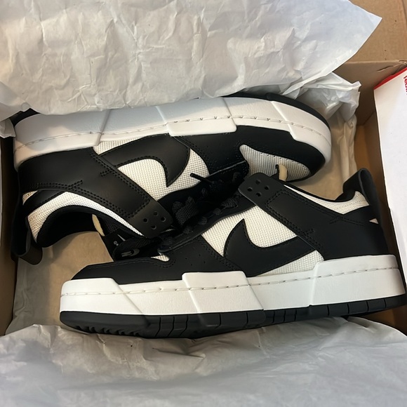 W NIKE DUNK LOW DISRUPT S7 NWT NEVER WORN W AUTHENTICITY TAG P BLACK/WHITE PANDA - Picture 9 of 9